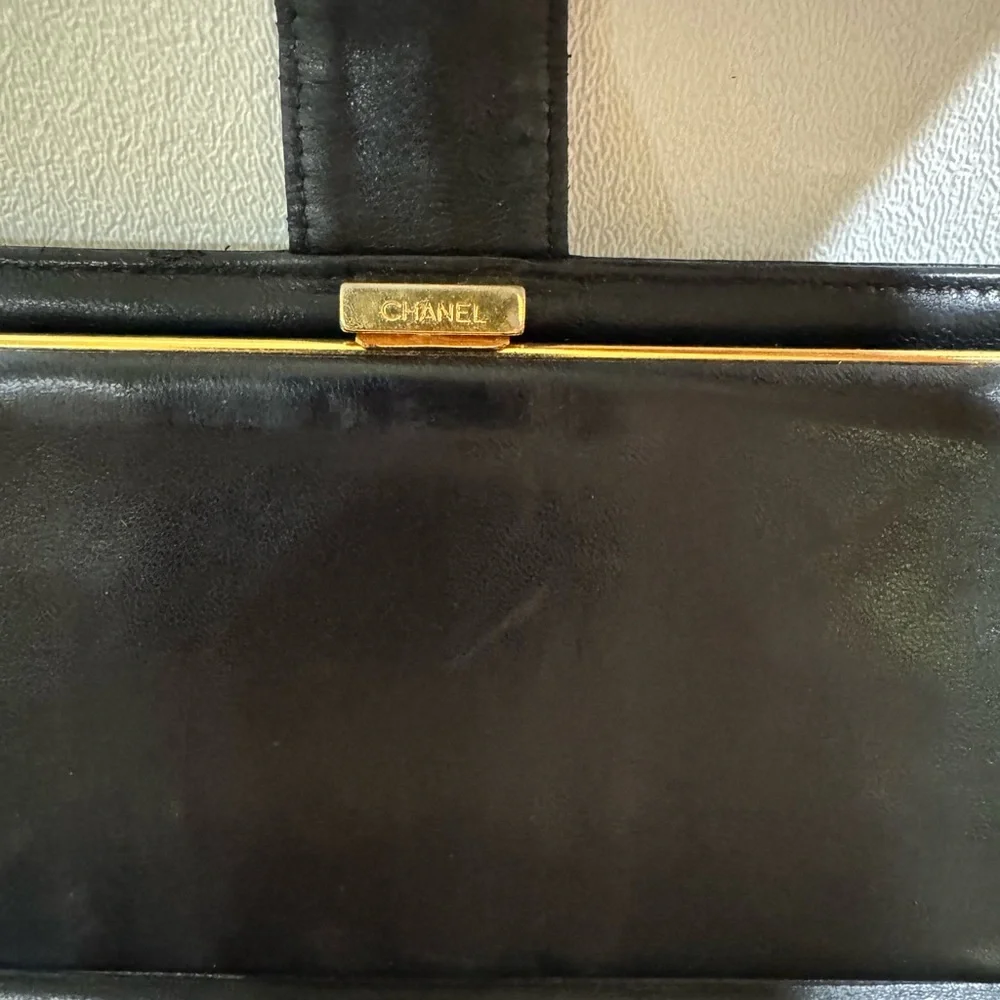 CHANEL Black Caviar Leather Wallet - Picture 10 of 16